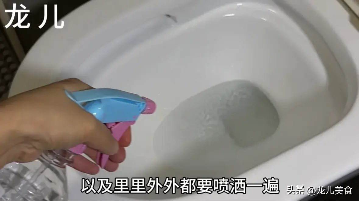 用洁厕精洗不干净怎么办_洁厕精可以用来洗衣服吗_洁厕精怎么使用